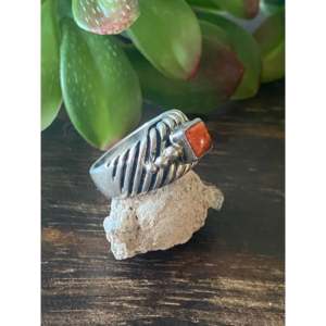 Navajo Handmade Fine Jewelry <b>Ring</b> Coral & Sterling Silver Size 7-<b>Dainty</b> Hip Hop Style with Setting Inlay for Everyday Wear - Product Image 3