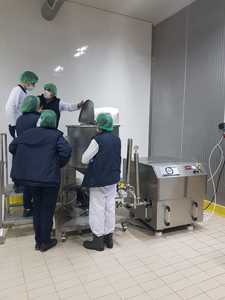 Nueva Planta de Fabricación de Homogeneizadores Multifuncionales para Alimentos y Productos Químicos, Motor de 37kW, Componentes Principales, Capacidad de 1000L, 380V, 2 Años de Garantía - Product Image 3