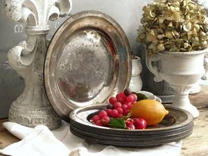 Assiette de service chargeur plaqué argent Excellente qualité Mariages Banquets Fine Dining Events Elegant Fancy Snacks Compatible PP PC - Product Image 3