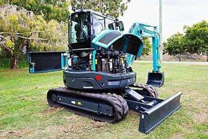 Domina tu excavadora: SWE60UF Mini Excavadora - Product Image 4