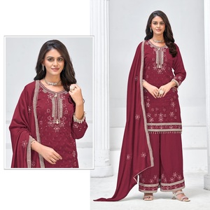 Traje de diseñador Salwar con Secuencia de bordado adornado con Zarkan Real Mirror Detail Fancy Lace para bodas y fiestas - Product Image 1