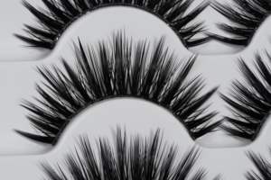 MF4 Marque privée de maquillage en gros fait à la main Faux cils Vente à chaud Cils à bande complète Cils professionnels personnalisés - Product Image 4