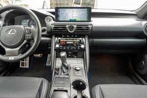 Lexus IS 500 Sport Performance Premium 2024, el más vendido, con motor V8 de 472 HP, paquete de apariencia especial, sin modificar. - Product Image 2