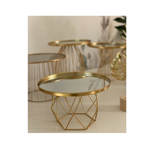 Ensemble de bougeoirs en métal à finition antique, adapté à une utilisation intérieure et extérieure, mariages, fêtes, occasions festives ou à la maison - Product Image 5