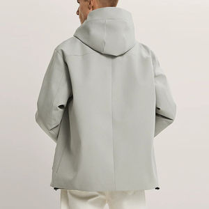 Chaqueta de lluvia impermeable deportiva de algodón ligero para invierno con logotipo personalizado OEM para hombre, chaqueta cortavientos de entrenamiento con capucha y cremallera de gran tamaño - Product Image 2