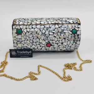 Pochette en métal de qualité supérieure de créateur pour femmes sac à main élégant imperméable à l'eau fait à la main chaînes de perles sangles fleurs Tradebyd - Product Image 5