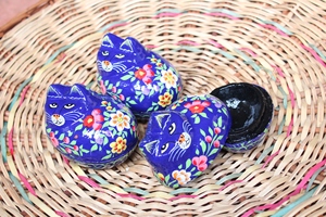 Décor de Pâques en papier mâché de qualité supérieure Mignonnerie printanière dans chaque boîte Cadeaux de Pâques uniques pour les amoureux des chats - Product Image 2
