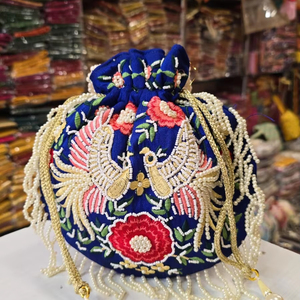 OM Fashion Studio hecho a mano tela India embrague Potli bolso de mano bordado de cuentas de uñas diseños personalizados para fiestas de boda elegantes - Product Image 1