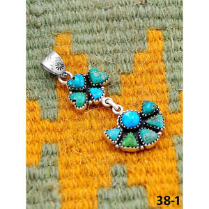 Pendentif Turquoise Fait Main du Sud-Ouest, Émeraude de la Vallée avec Sertissage à la Française en Argent Sterling, Breloques Taille Émeraude - Product Image 3