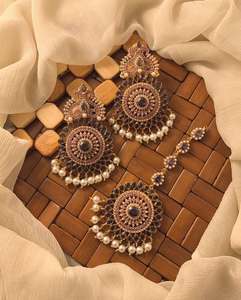 Venta al por mayor Top Venta de calidad de las mujeres de acero inoxidable Artificial Joyería Pendientes Conjuntos Precio barato para bodas - Product Image 4