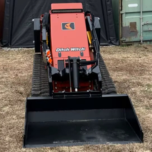 2020 Ditch Witch MINI SK1550 Skid Steer Loader Cargador de tractor delantero con componentes centrales Bomba de cojinete de motor - Product Image 1