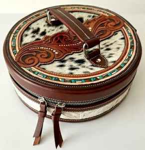 Bolso de tocador de cuero genuino de vaquera occidental, Hippie estilo bohemio, pelo tallado a mano, cremallera portátil, respetuoso con el medio ambiente - Product Image 1