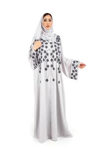 ชุดอาบายะผ้าไหมระบายอากาศ ป้องกันริ้วรอย สีพื้น ใส่ได้ทุกฤดู ปิดด้านหน้า ผ้าดี ทรงยาวคลุมเท้า แขนยาว สไตล์อิสลาม - Product Image 4