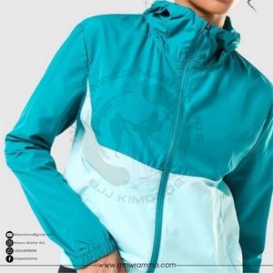 Veste coupe-vent imperméable à logo personnalisé OEM, de haute qualité, unisexe, respirante, écologique, patchwork, pour la salle de sport et l'entraînement - Product Image 3