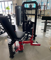 Machine d'abduction et d'adduction des hanches BN Commercial pour l'entraînement des adducteurs et des fessiers, idéale pour les centres de fitness hôteliers