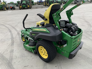 Cortadora de Césped Comercial John Deere Z920M 2022 con Giro Cero, Motor Kawasaki de 23.5 HP y Plataforma de Corte de 54'' en Venta - Product Image 4