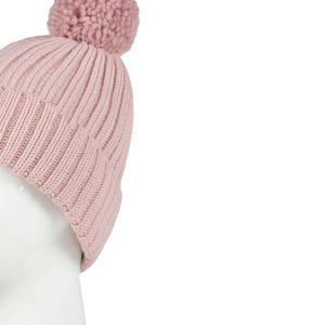 Gorro de Punto Unisex de Diseño Premium, Cálido y Elegante, Hecho de Acrílico Suave, Perfecto para el Invierno, Moda Casual - Product Image 4