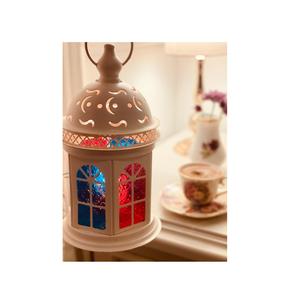 Linterna de metal decorativa vintage hecha a mano de primera calidad diseñada con motivos florales adecuados para las celebraciones de Ramadán Eid - Product Image 4