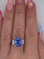 Magnifique bague de fiançailles de luxe à trois pierres en saphir bleu Ceylan naturel impeccable, taille radiant VVS, qualité supérieure, couleur