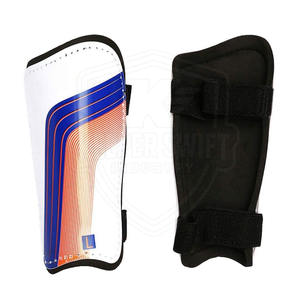 Espinilleras de Fútbol de Alta Calidad, Protectoras para Piernas, Transpirables, en Venta - Product Image 3