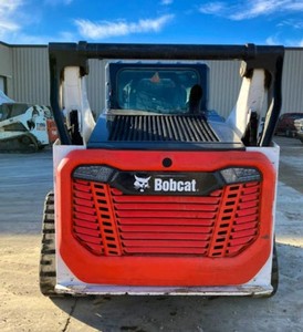 Meilleur modèle d'occasion 2023 pour chargeuse compacte sur chenilles T76, moteur diesel Perkins, 3 tonnes, idéale pour la construction et la manutention de matériaux - Product Image 4