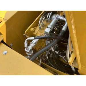 Mini pelleteuse sur chenilles Caterpillar 307E2 d'occasion Poids en service de 7 tonnes avec moteur central Moteur Boîte de vitesses Pompe à engrenages Roulement PLC - Product Image 5