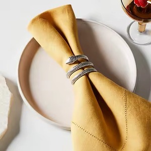 Anneau de serviette en argent de qualité supérieure, porte-serviettes décoratif de table pour les décorations de mariage et de festival - Product Image 1