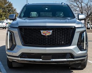 ตัวเลือกคุ้มค่าที่สุดปี 2025 แคดิลแลค เอสคาเลด 4WD สปอร์ต แพลตตินัม เครื่องยนต์ V8 6.2 ลิตร กำลังสูง พร้อมอุปกรณ์ครบครัน - Product Image 1