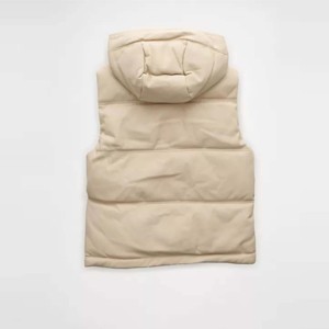 Gilet matelassé en coton confortable pour femmes, couleur ivoire, à capuche |   Veste sans manches tendance pour les activités de plein air - Product Image 3
