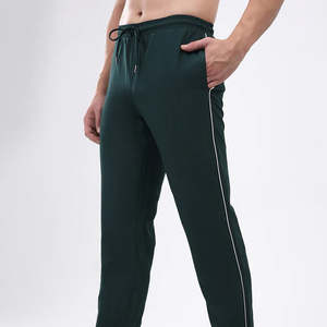 Survêtement 2 pièces personnalisable pour hommes avec capuche zippée matériau polaire couleurs et logo personnalisés - Product Image 1