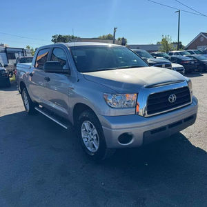 Camioneta Usada Toyota Tundra SR5 2019, 5.7L V8, 4WD, Doble Cabina, Paquete Todoterreno TRD, en Venta - Product Image 1