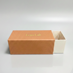 Boîte de rangement pour lunettes de soleil en carton rigide carré personnalisé avec gaufrage - Product Image 2