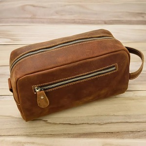 Bolso de cuero vintage ecológico para hombre, kit Dopp con cremallera Premium, organizador de viaje grande para afeitarse - Product Image 2