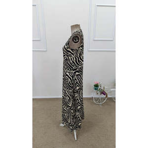 Robe longue Supreme à bretelles et col rond à motif zèbre pour femme, 35708 - à motifs - Product Image 6
