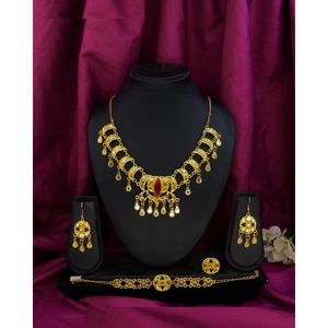 Colliers de luxe de style français de haute qualité en gros – Dernière mode française – Magnifique ensemble de bijoux en diamant rouge artificiel - Product Image 6