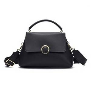 Borsa a Tracolla e Borsetta in Pelle per Donne - Product Image 6