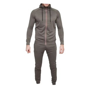 2025วอร์มแฟชั่นผู้ชายชุดกีฬาดีไซน์ใหม่ชุดวิ่งแบบลำลองชุดออกกำลังกายในยิมชุดออกกำลังกายในยิมชุดกีฬาสำหรับวิ่ง - Product Image 1