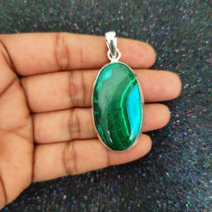 Collar de diseñador para mujer con colgantes finos de malaquita crisocola chapados en oro joyería al por mayor de excelente calidad de fábrica - Product Image 1