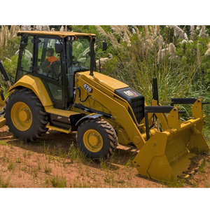 Chargeuse-pelleteuse CAT d'occasion 420 durable, testée sur le terrain et idéale pour l'excavation, le chargement et le creusement - Product Image 3