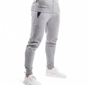 Conjunto Deportivo Informal de Invierno para Hombre, Diseño Moderno, Estilo Deportivo, Tejido Suave y Transpirable 100% Algodón, para Usar Todo el Día - Product Image 4