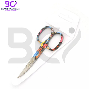 Tijeras para Cutículas Nuevas OEM de 3.5'' Curvadas con Recubrimiento de Papel, Diseño Personalizado Impreso, Herramientas Quirúrgicas de Belleza - Product Image 6