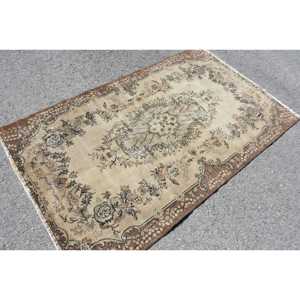 3.9x6.3 ft Vintage Turkish Rug, Area Rug, <b>Brown</b> Polka dot Rug - Product Image 2