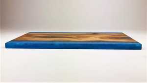 Charcutería y tabla de queso de madera de olivo de primera calidad con tabla de servir de cocina de lujo hecha a mano grande de Río de resina epoxi - Product Image 3