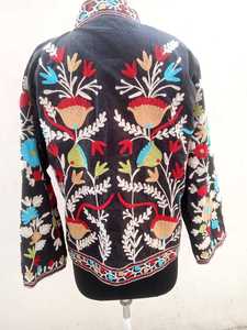 แจ็กเก็ตฤดูหนาวสำหรับผู้หญิงผ้าคอตตอนแท้ปักด้วยมือขนาดฟรีไซส์ - Product Image 2