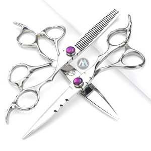 กรรไกรตัดผมกรรไกรตัดผม440C ด้ามจับแบบมืออาชีพใช้ในร้านตัดผมกรรไกรซอยบางเหมาะสำหรับร้านตัดผมและใช้ในบ้าน (ชุดกรรไกร) - Product Image 1