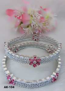 Ensemble de bracelets AD étincelants bijoux faits à la main de qualité supérieure pour les mariages et les fêtes et cadeaux élégants pour les femmes - Product Image 6