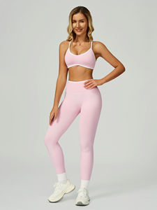 Ensemble de sport 2 pièces confortable et décontracté pour femme : soutien-gorge de sport et leggings taille haute, motif uni, écologique et respirant, devant - Product Image 2