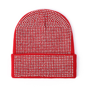 หมวกบีนนี่คริสตัลสำหรับผู้หญิง หมวกบีนนี่แฟชั่นฤดูหนาวที่นุ่มและอบอุ่น ประดับด้วยหินไรน์สโตนสำหรับผู้ใหญ่ - Product Image 3