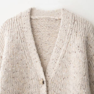 Pull en tricot ample pour femme, 100 % coton, col en V, manches longues, qualité supérieure, automne-hiver, couleur et logo personnalisables, vente en gros - Product Image 3