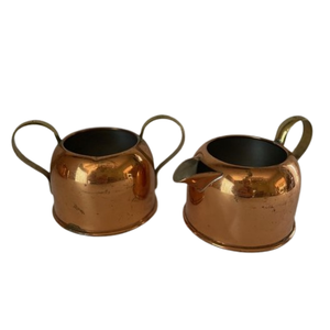 Mini contenedor de leche de acero inoxidable Juego de Dos con Bell Creamer para servir café Espresso Cream en la cocina Hogares Cafés - Product Image 1